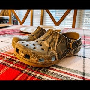 Camo crocs